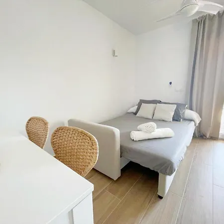 Lia En Port Addaia, Piscina Y Barbacoa, Perfecto Vacaciones Apartamento *